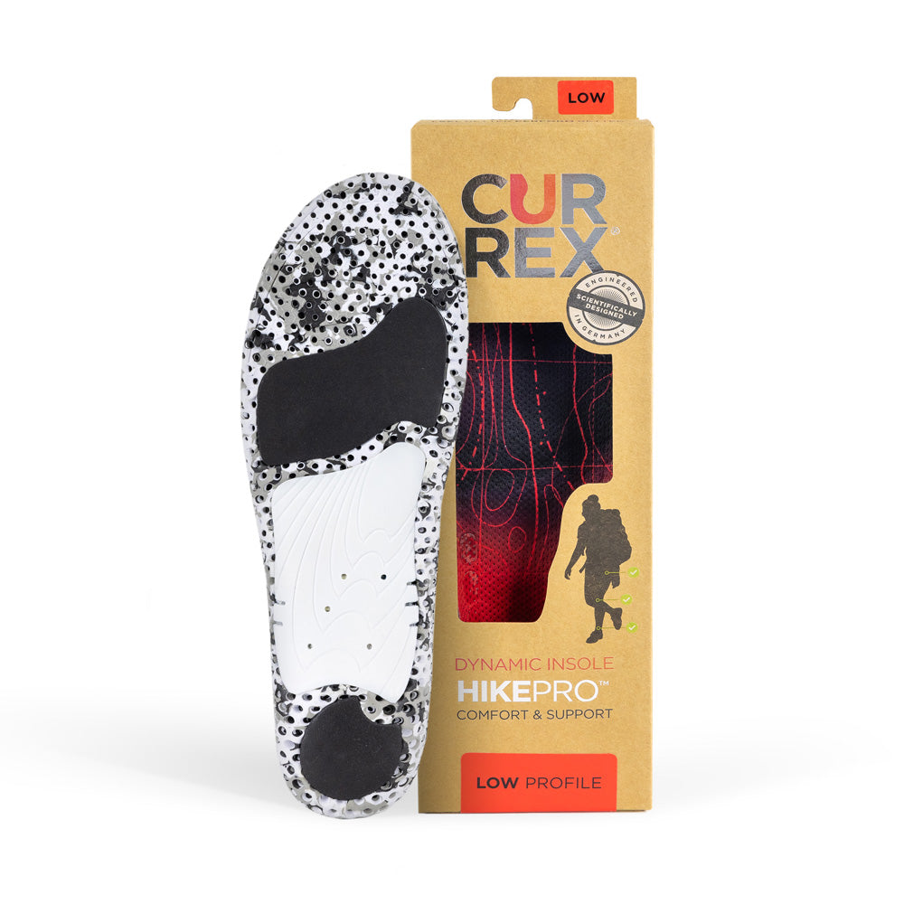 Semelle CURREX HIKEPRO avec base camo blanche et noire à côté de la boîte en havane avec semelle intérieure rouge #1-choisir-son-profil_low