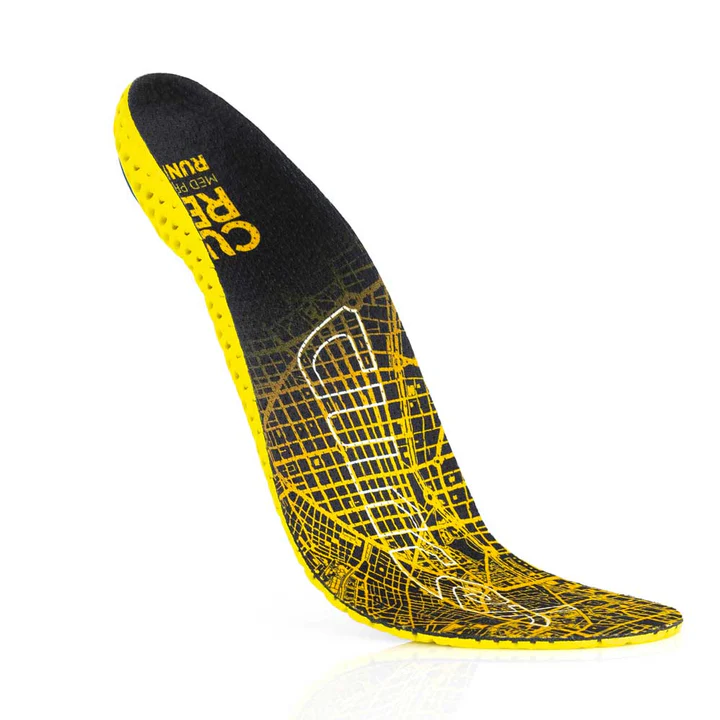 Vue de dessus flottante des semelles RUNPRO à profil moyen de couleur jaune avec base jaune #1-choix-de-ton-profil_med